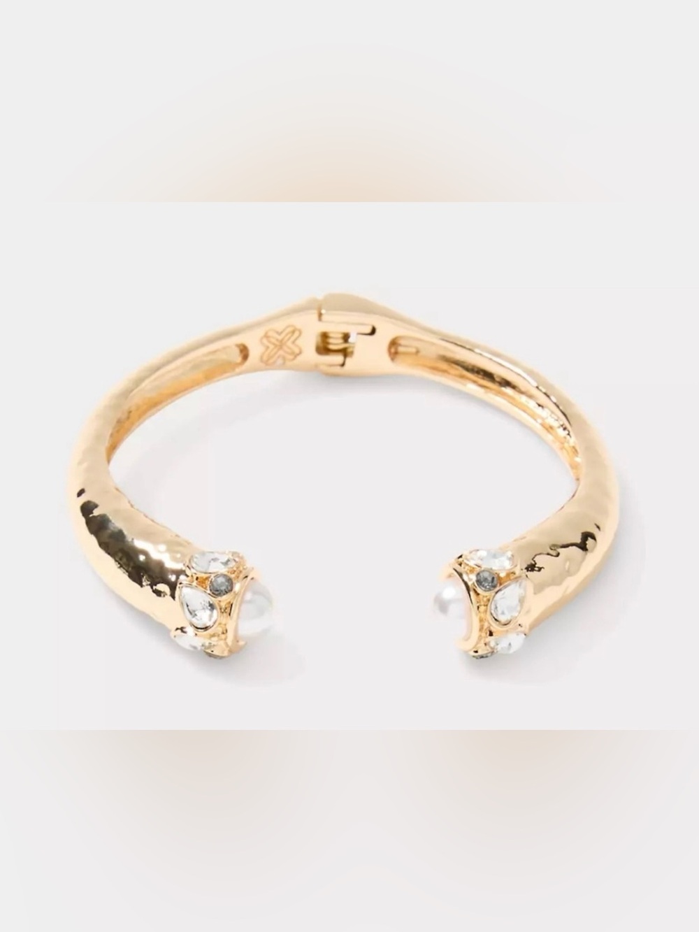 🌟NWT🌟Lilly Pulitzer🌟Gold Hinged Cuff Bracelet with rhinestones/pearls